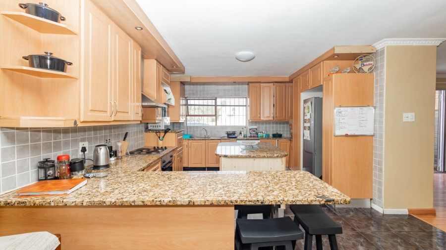 3 Bedroom Property for Sale in Parklands Western Cape